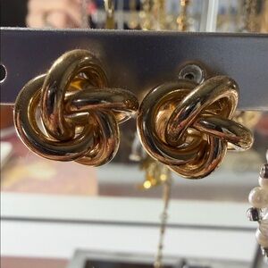 Elegant Gold Knot Earrings